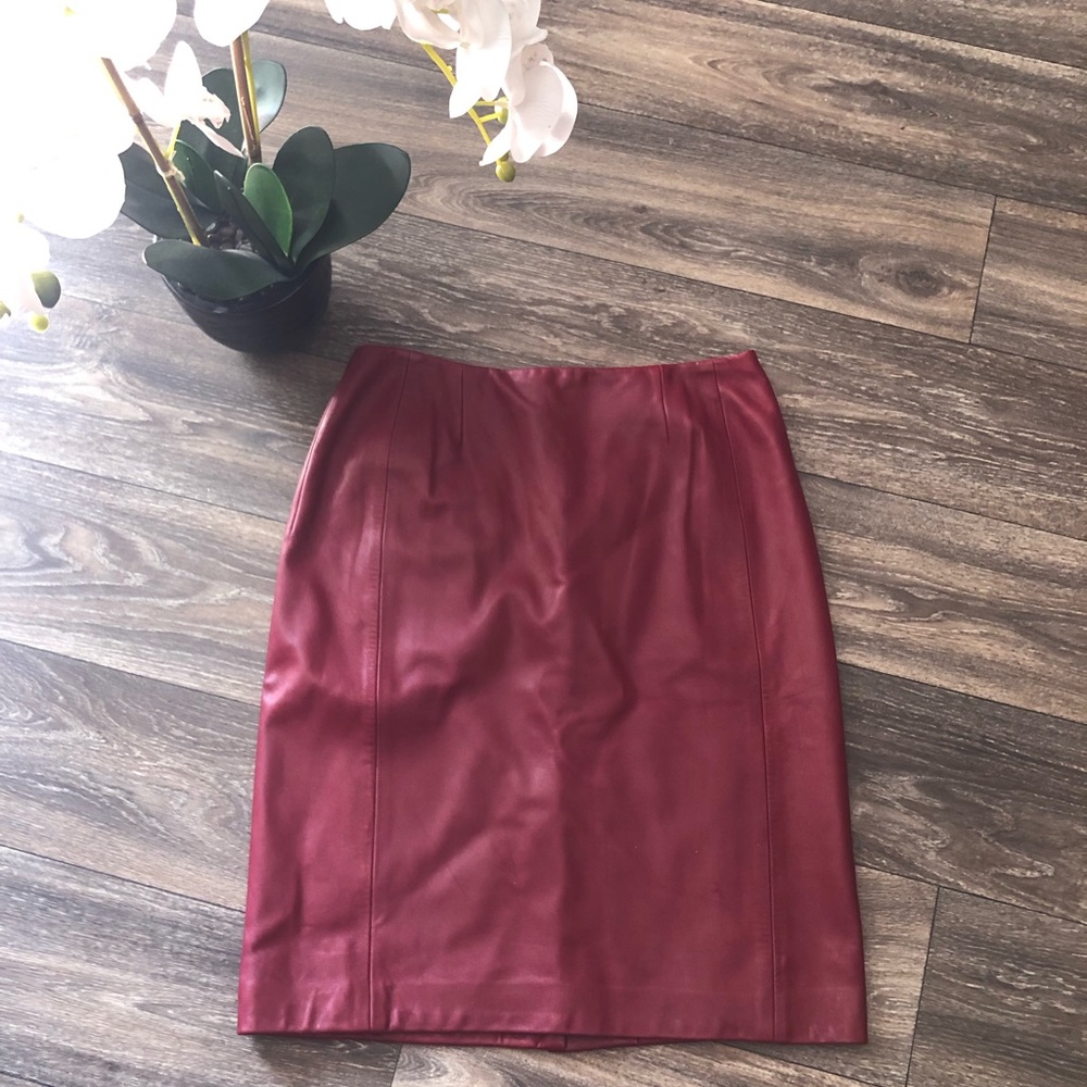 Carlisle ~ Wine 100% Leather Pencil Skirt ✨size 10